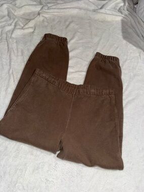 brown Brandy Melville John Galt sweatpants 🤍